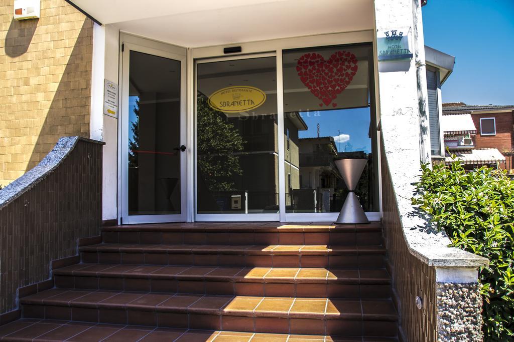 Hotel Ristorante Sbranetta 로짜노 외부 사진